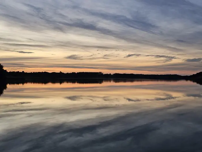Solen går ned over Stubbergård Sø i aften... Af hjertet TAK for alle minderne... Dengang vi kunne bade... Mødestedet...  TAK Foto © Else Pia